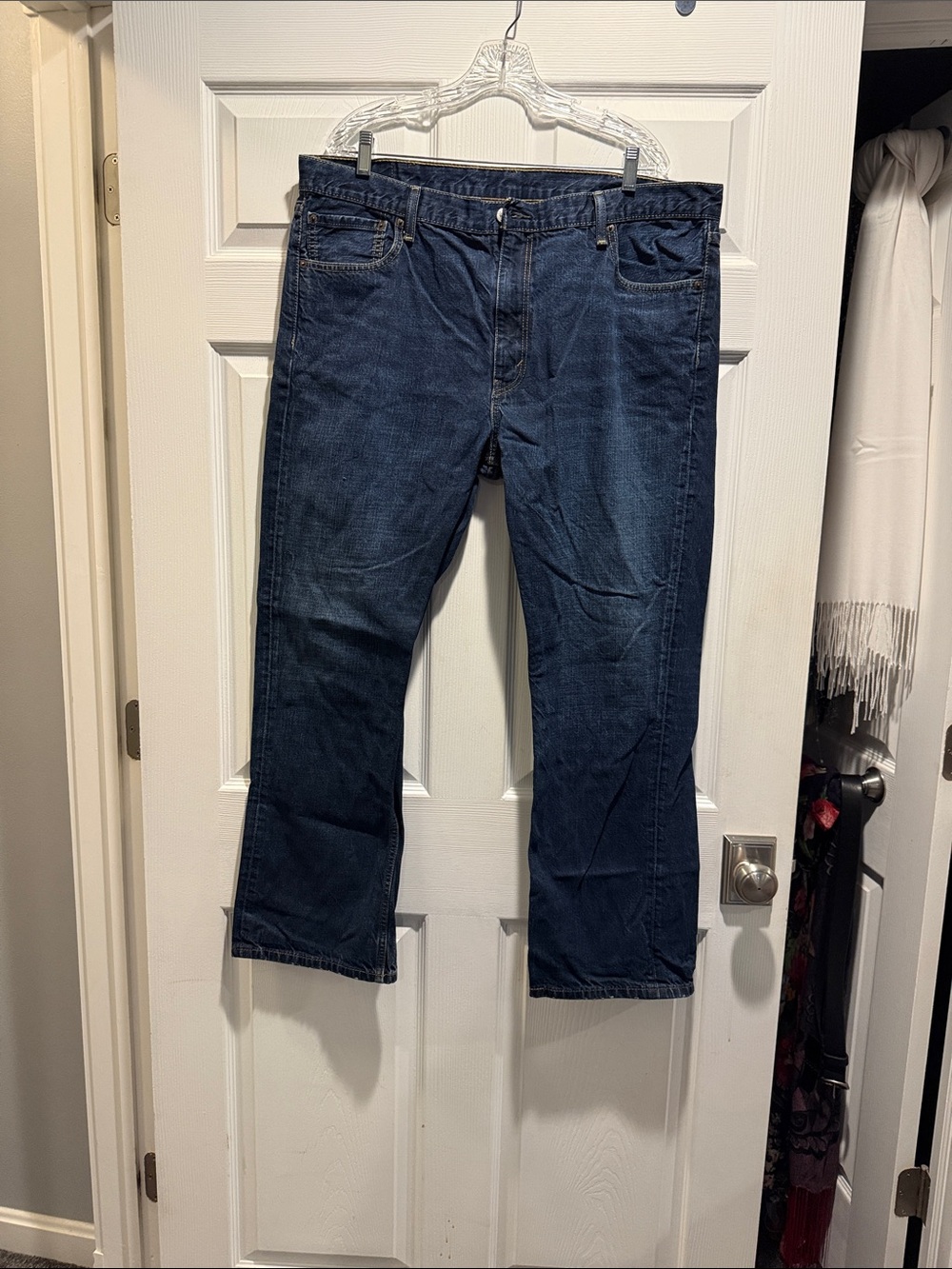 Levi's Men's Dark Blue Relaxed Fit Jeans 527